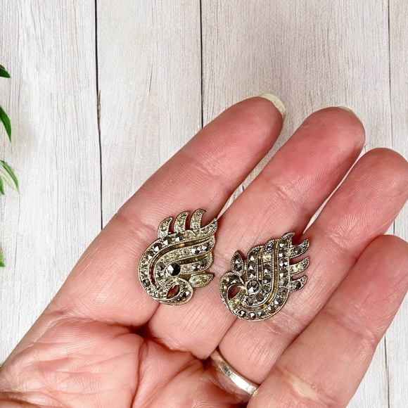 Vintage German Marcasite Art Deco Screwback Earrings, missing stones - Picture 3 of 4